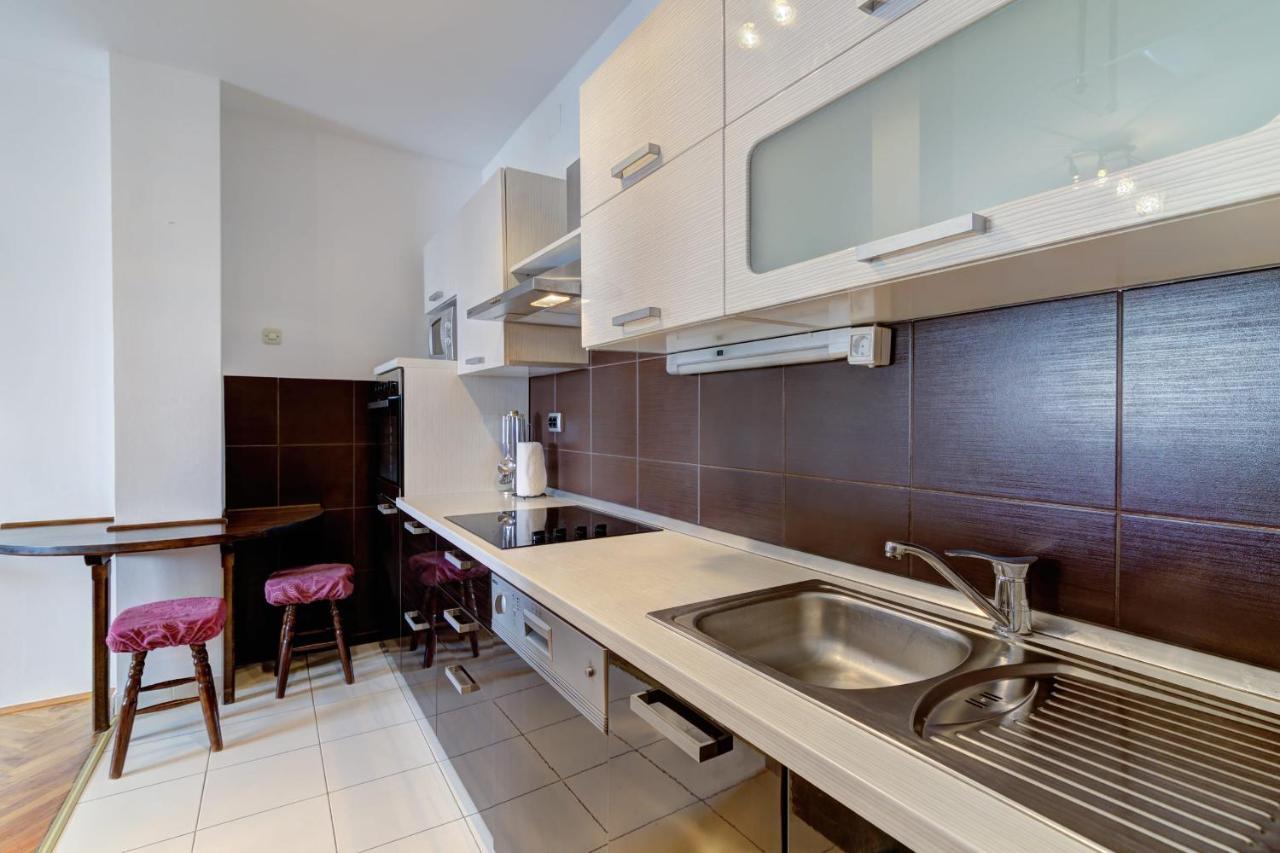 Apartments Zora Senj  Exterior photo